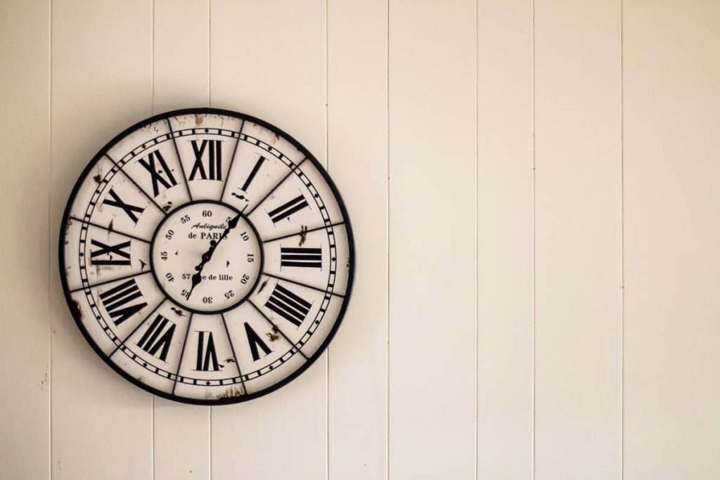 Large Clock Wall Decor: 7 Proven Tips to Avoid Costly Mistakes