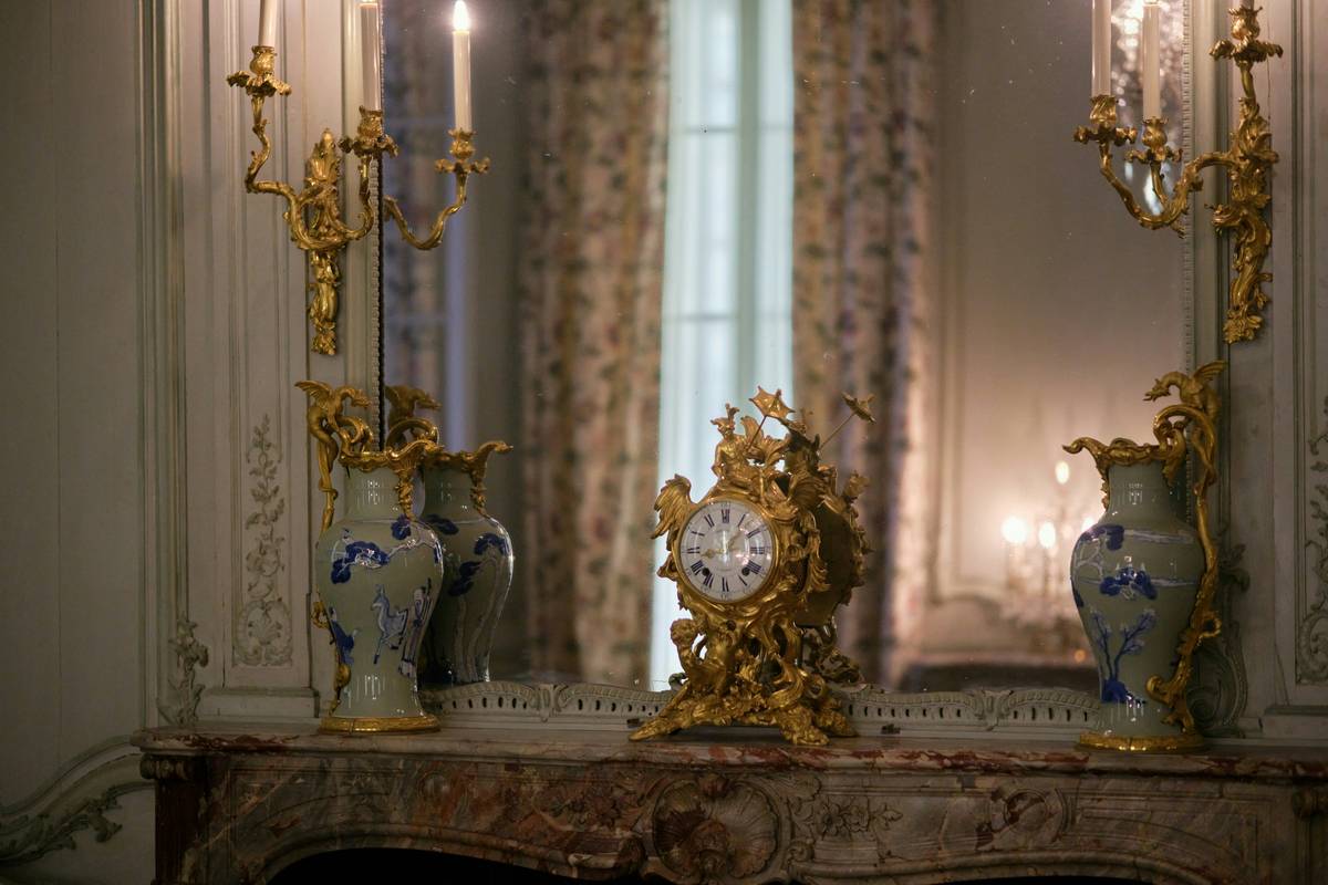 Tabletop Clocks for Living Room Decor: 7 Proven Tips to Avoid Costly Mistakes